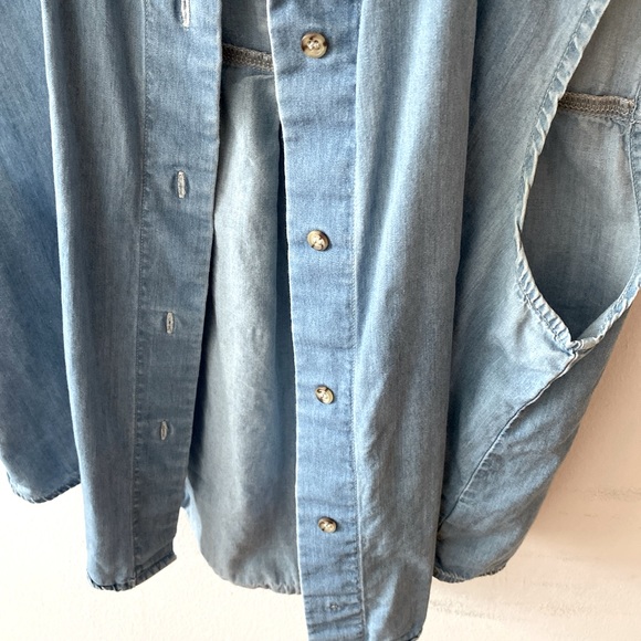 American apparel chambray shirt - Picture 3 of 4